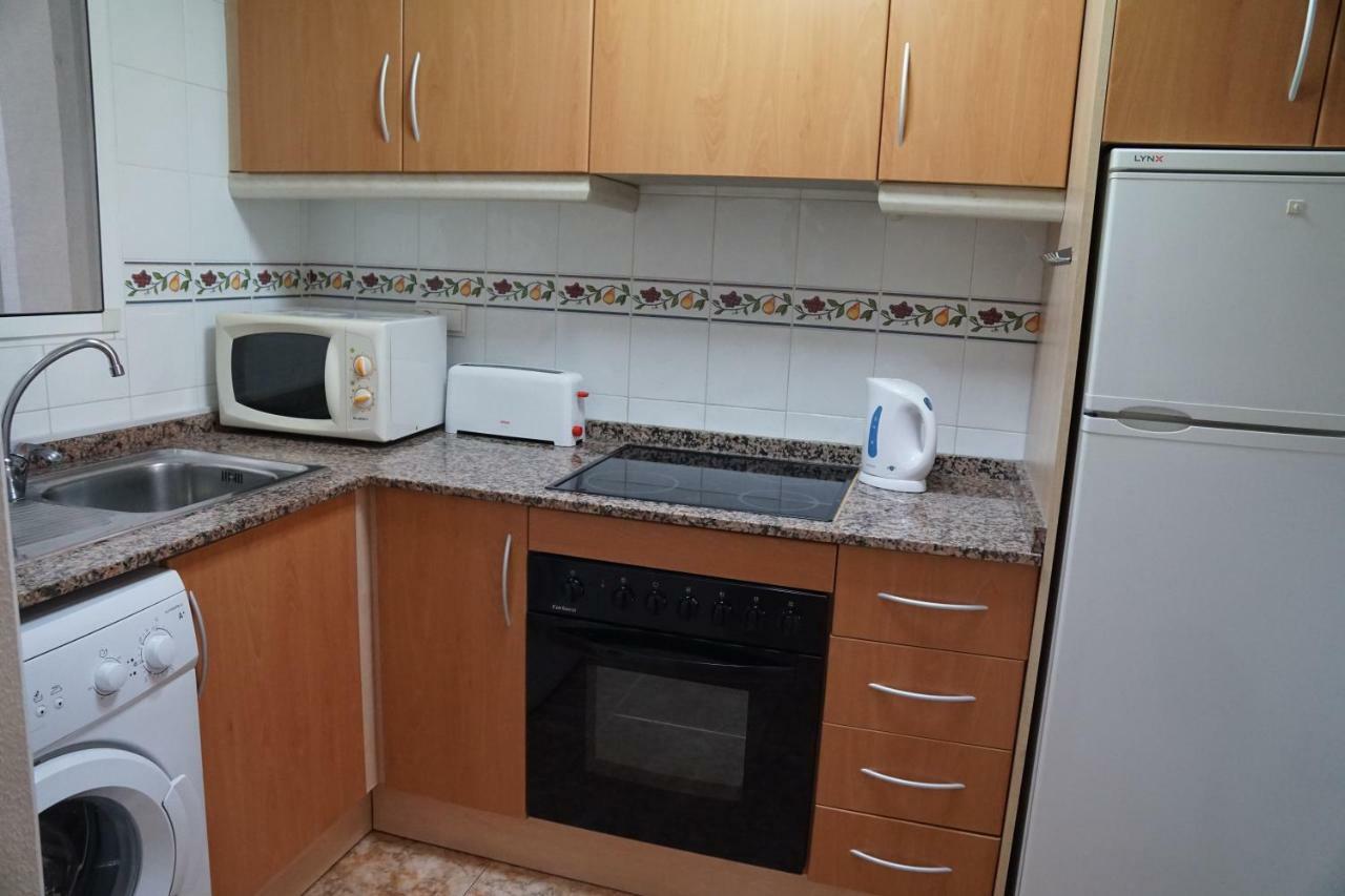Apartamento Caballero De Rodas Torrevieja Exterior foto