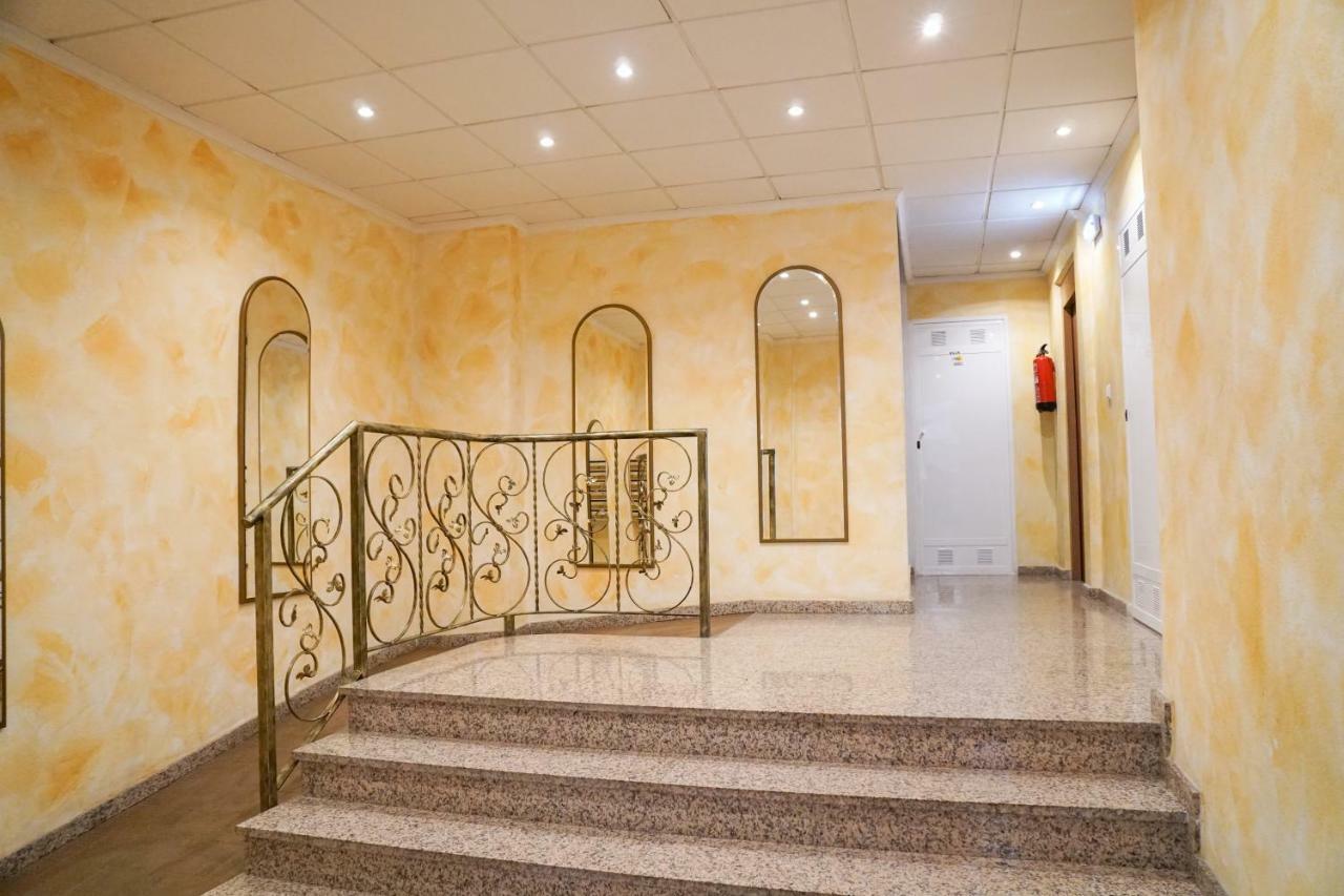 Apartamento Caballero De Rodas Torrevieja Exterior foto