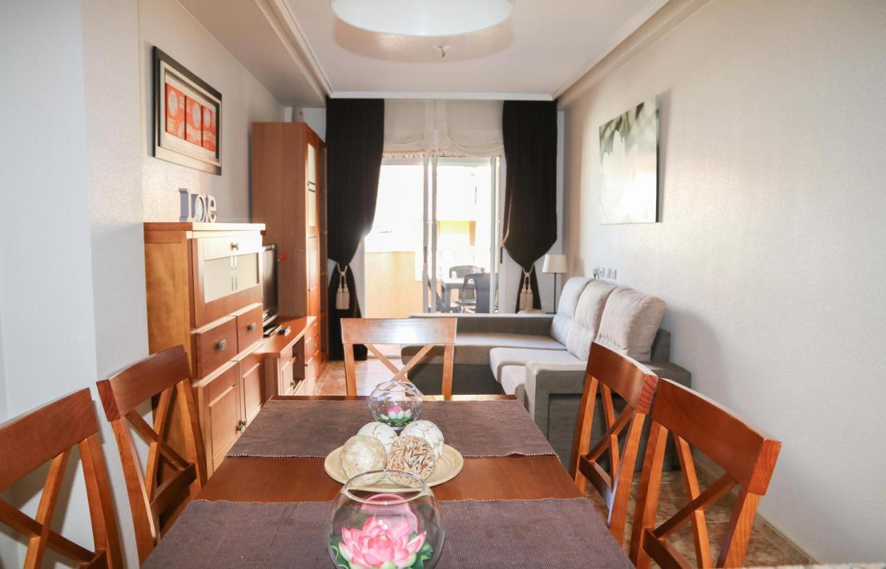 Apartamento Caballero De Rodas Torrevieja Exterior foto